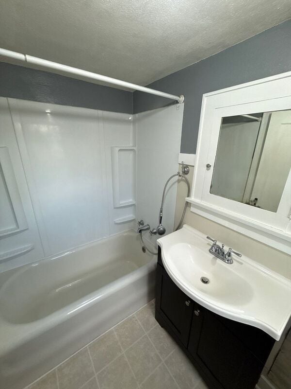 Building Photo - 240 13th St NE