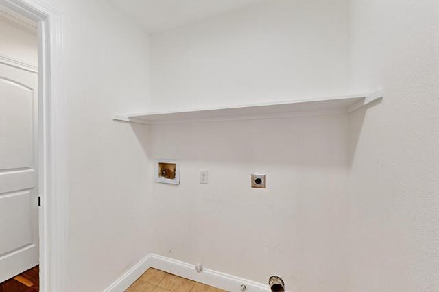 Building Photo - 6105 Hillside Ln