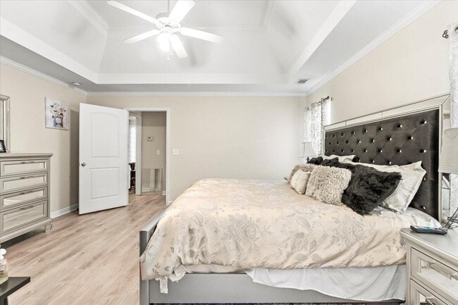 Building Photo - 676 Ventana Dr