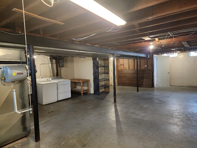 Building Photo - 30628 Burlington St