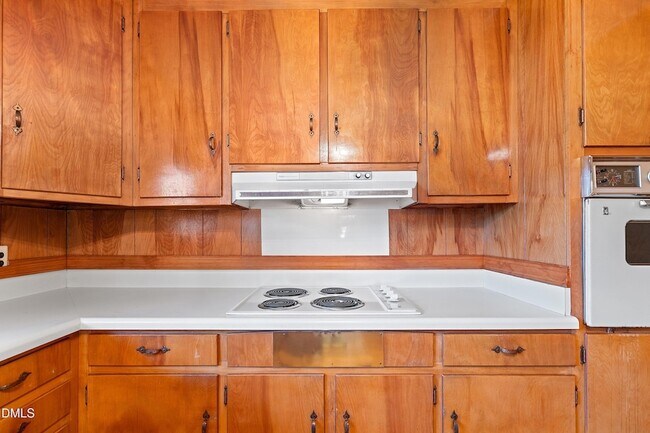 Building Photo - 1114 S 2nd St