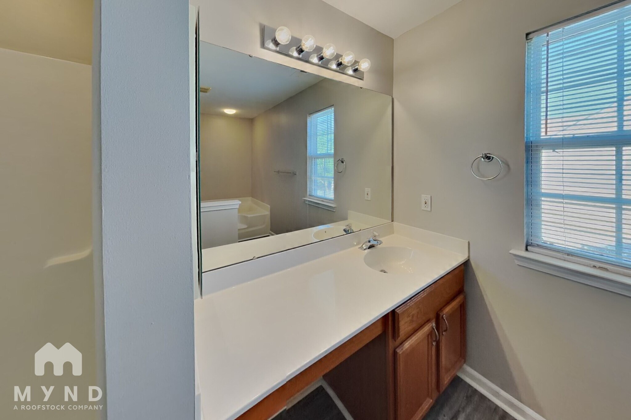 Building Photo - 12015 Creek Turn Dr