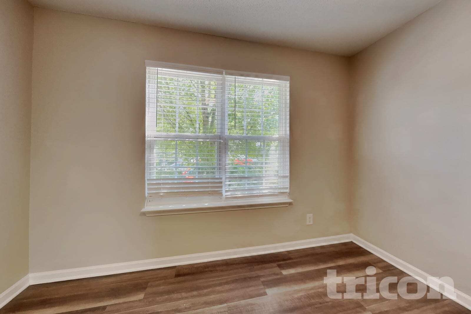 Building Photo - 1709 Fern Hill Dr