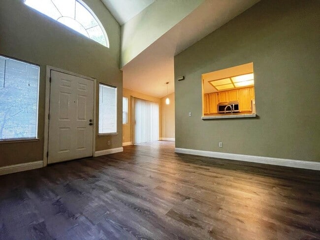 Building Photo - 2546 Alveswood Cir