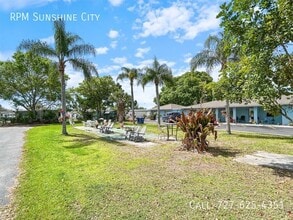 Building Photo - 10464 106th Ave N