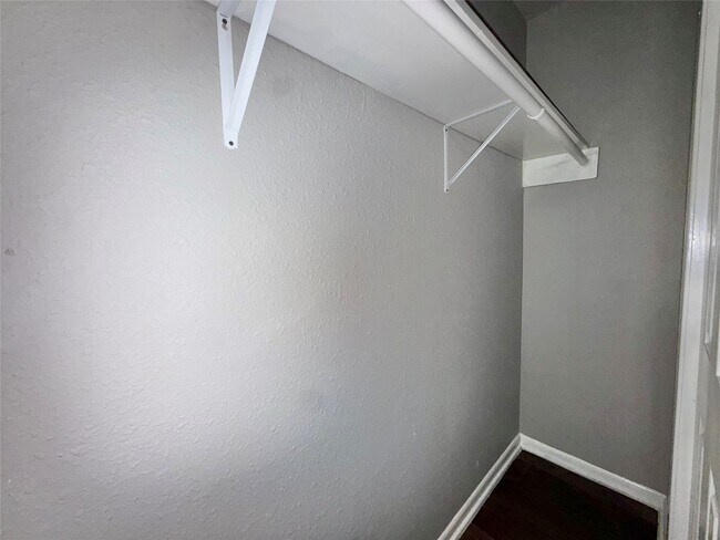 Building Photo - 5418 Weaver Rd