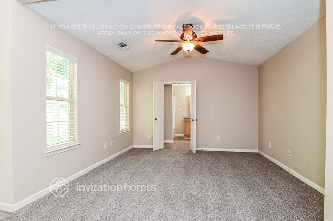 Building Photo - 1725 Stoneoak Cir