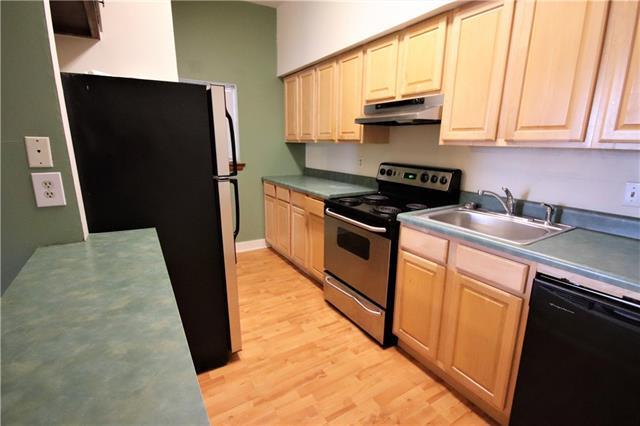 Building Photo - 1620 Prytania St