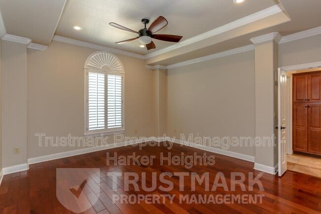 Building Photo - 3104 Sabine Cove