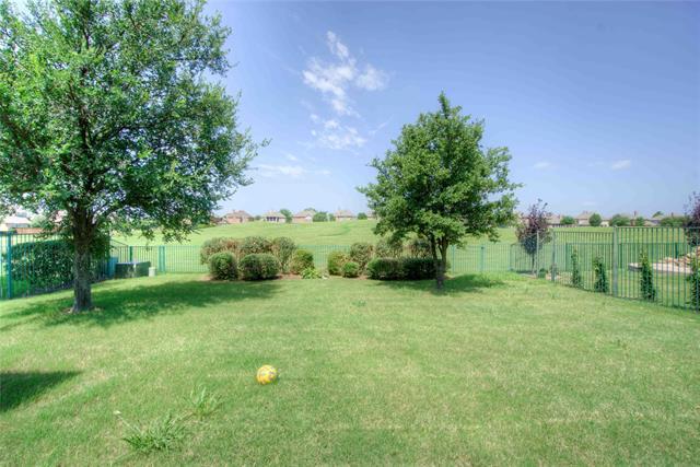 Building Photo - 11161 Balcones Dr