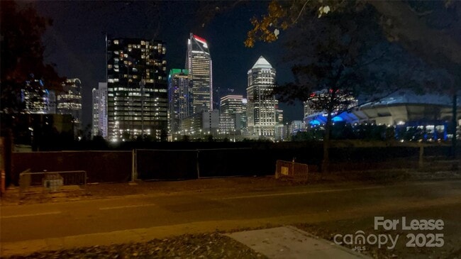 Building Photo - 300 S Cedar St