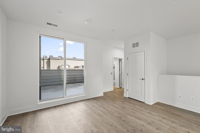 Building Photo - 1211 Northside Park Blvd