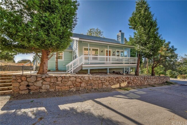 Primary Photo - 1165 Saturn Way