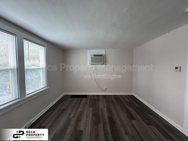 Building Photo - 4930 Tiemann Ave