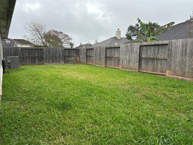 Building Photo - 5218 Meadow Canyon Dr