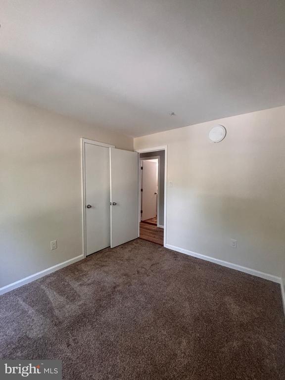 Building Photo - 14201 Wolf Creek Pl