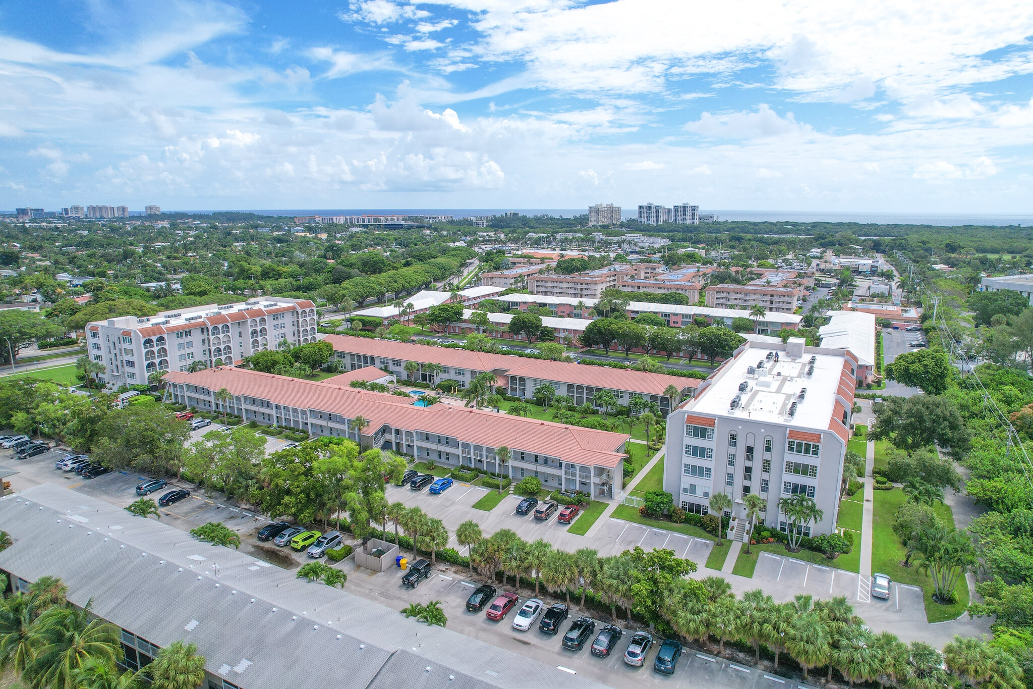 Building Photo - 250 NE 20th St