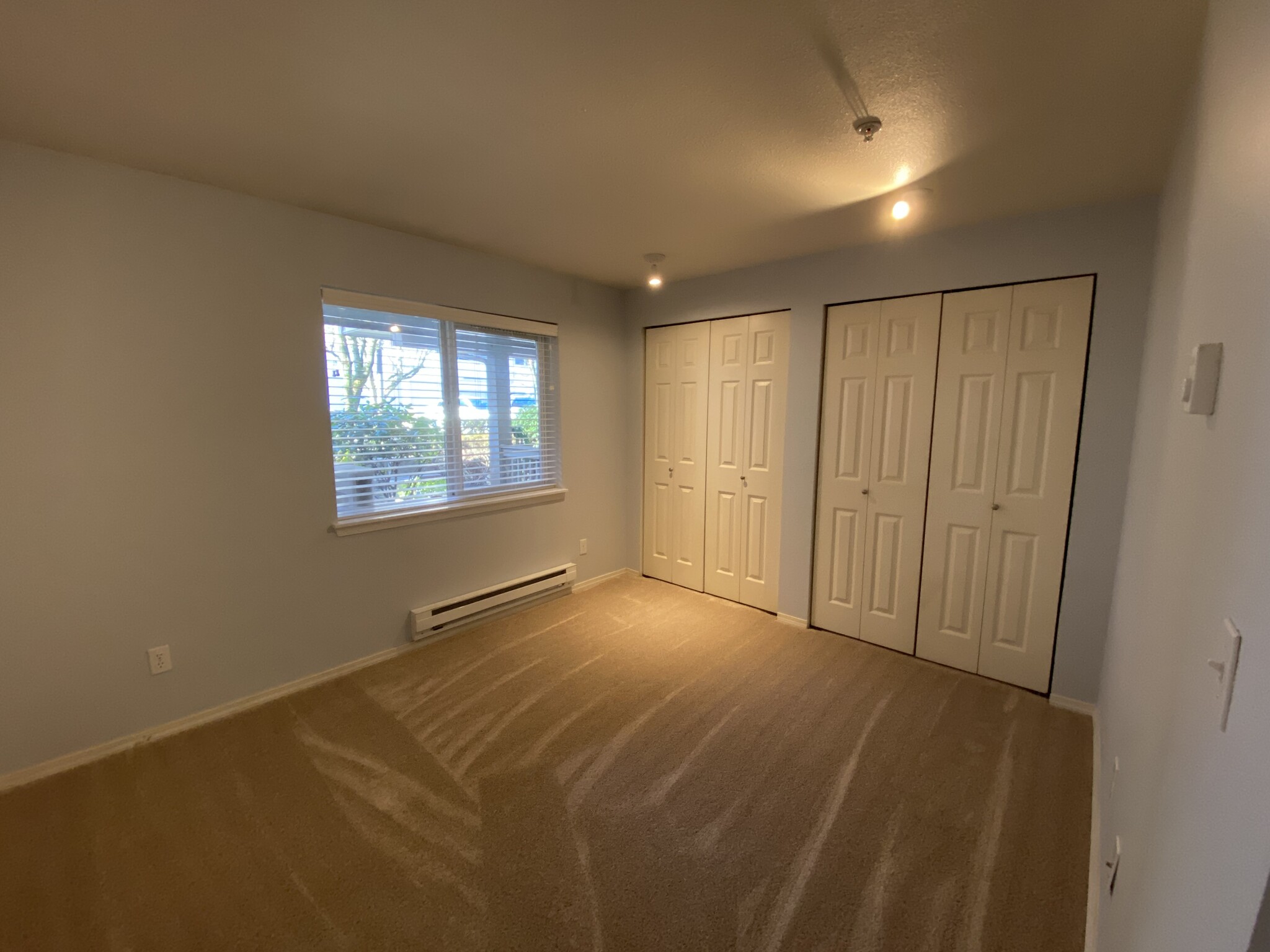 Guest Bedroom - 15805 Waynita Way NE