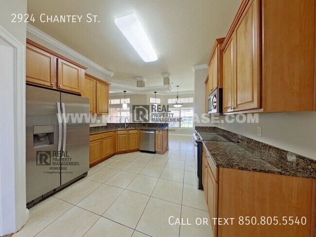 Building Photo - 2924 Chantey St