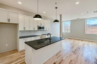 Building Photo - Lackawanna Ave