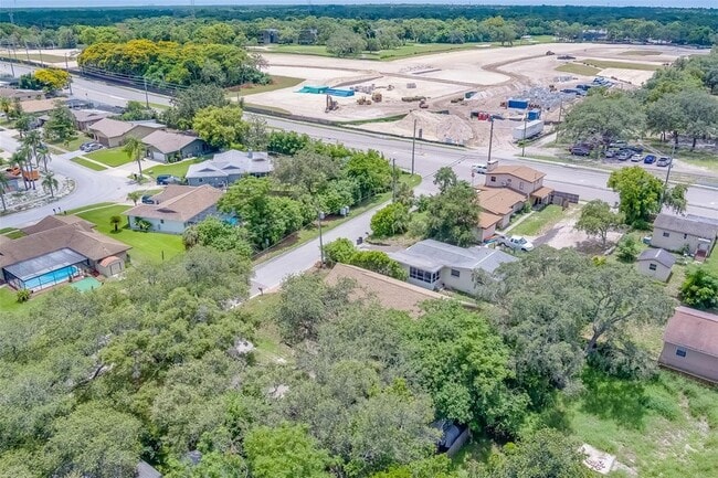Building Photo - 1950 Lillian Ave