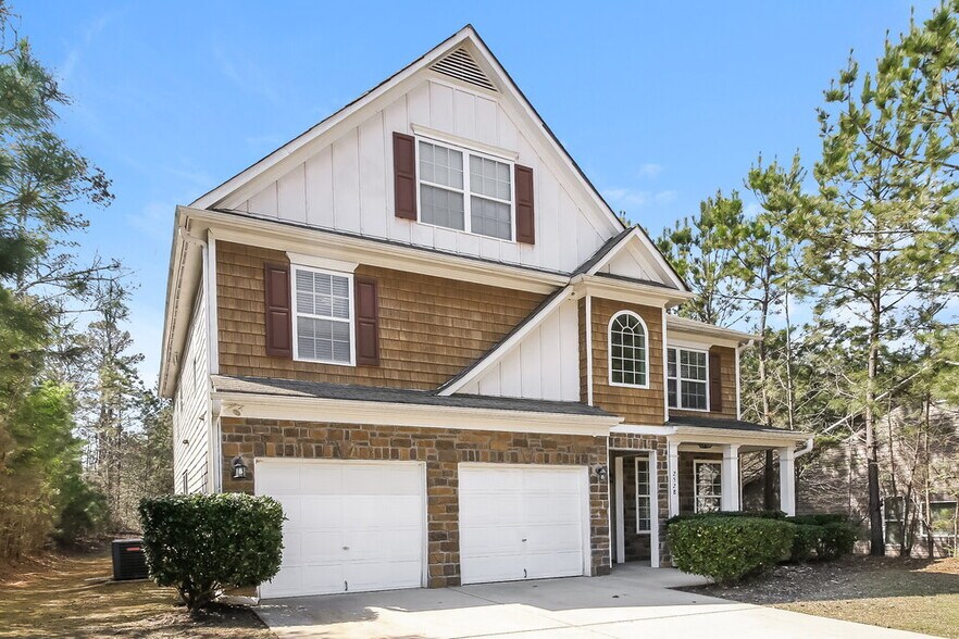 Building Photo - 2528 Mockingbird Ln