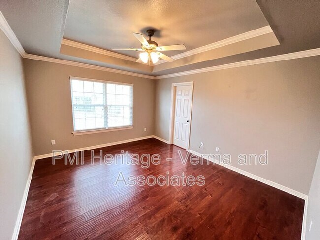 Building Photo - 683 Golden Meadow Ave