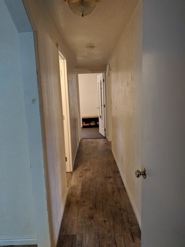 Building Photo - 9262 S 3825 W
