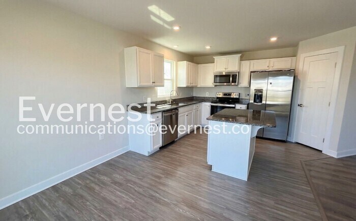 Building Photo - 18393 Signature Wy