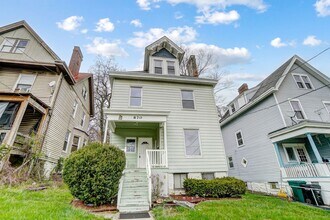 Building Photo - 870 Rockdale Ave
