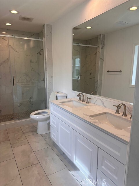 Building Photo - 5291 Rural Ridge Cir