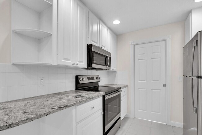 Building Photo - 3183 E Community Dr