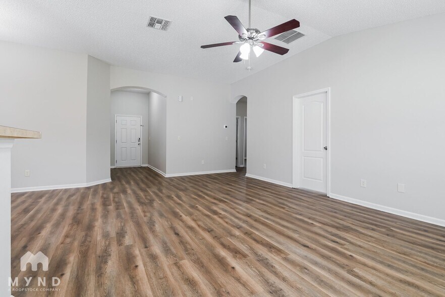 Building Photo - 836 Bonaparte Landing Ct