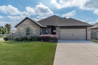 Building Photo - 5602 W Murfield Dr