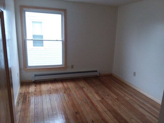 Bedroom 3 - 522 N Main St