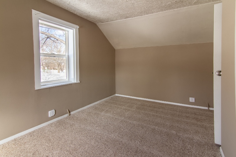 Building Photo - 1038 Summer St NE