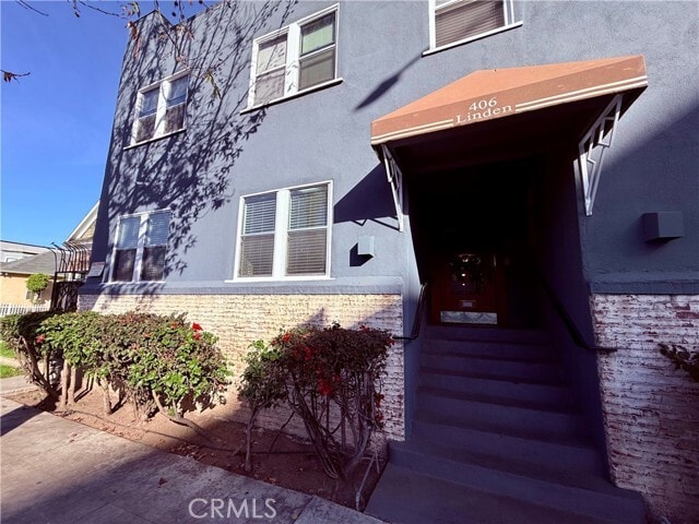 Building Photo - 406 Linden Ave