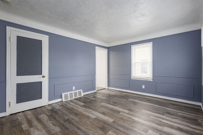 Building Photo - 19435 McCormick St