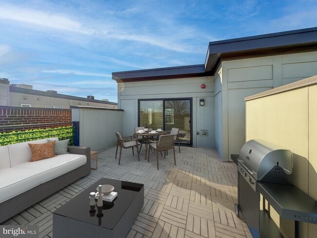 Building Photo - 16560 Crabbs Branch Way