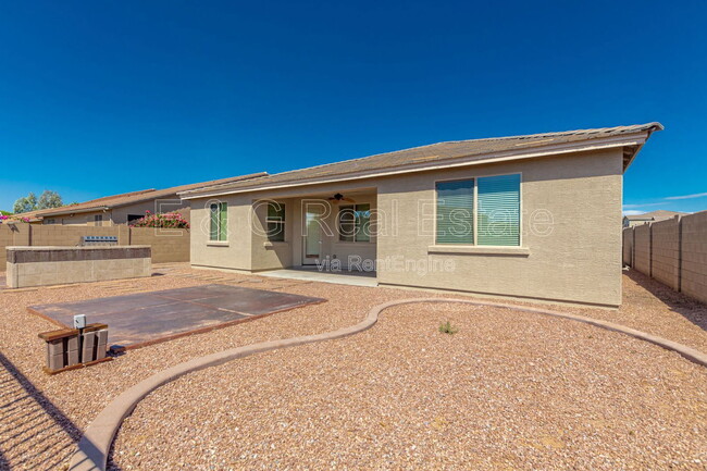 Building Photo - 35082 N Laredo Dr