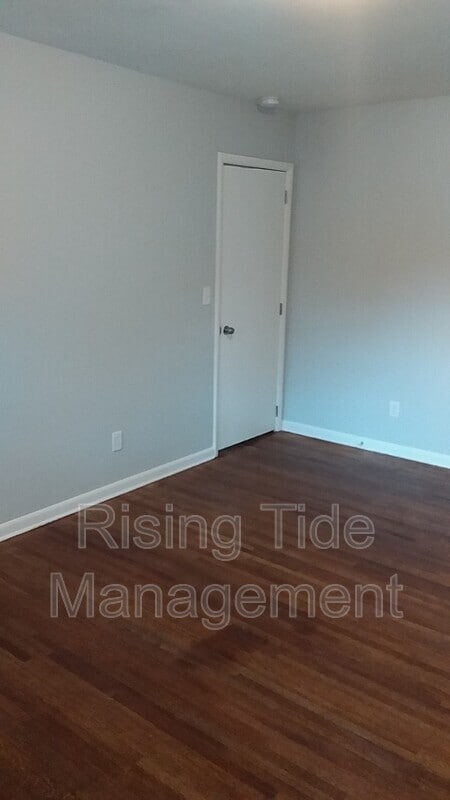 Building Photo - 7016 Briarwood Ln