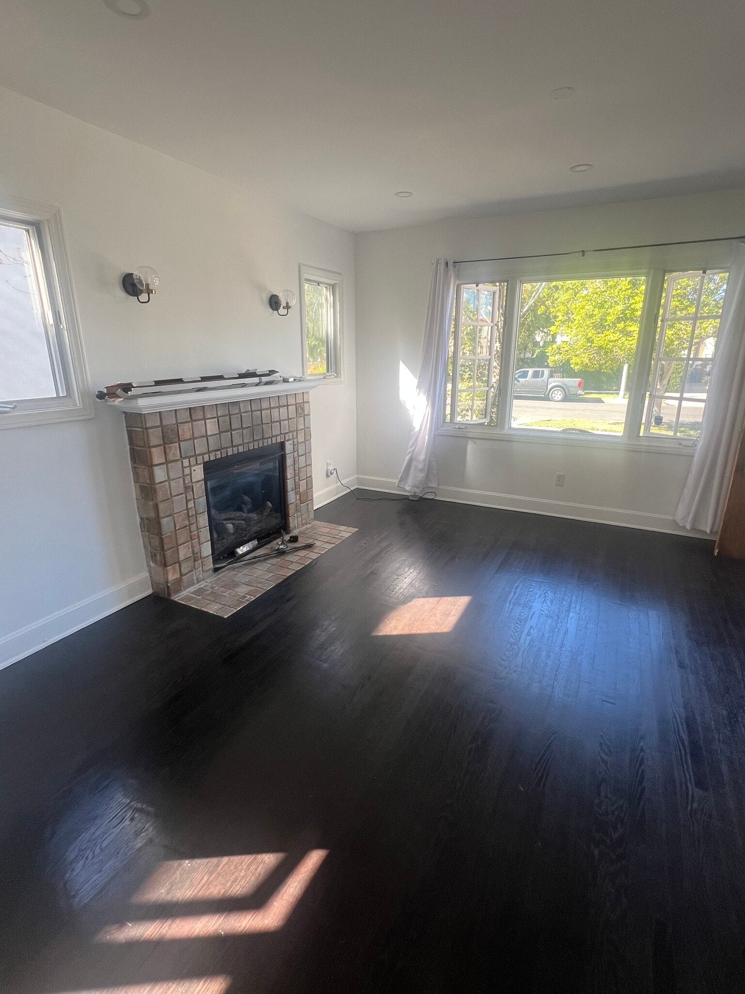 Building Photo - 1234 Keniston Ave