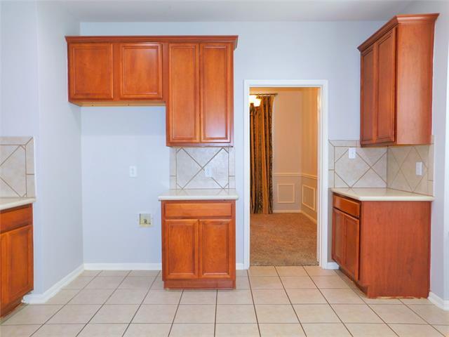 Building Photo - 4602 Trumpet Vine
