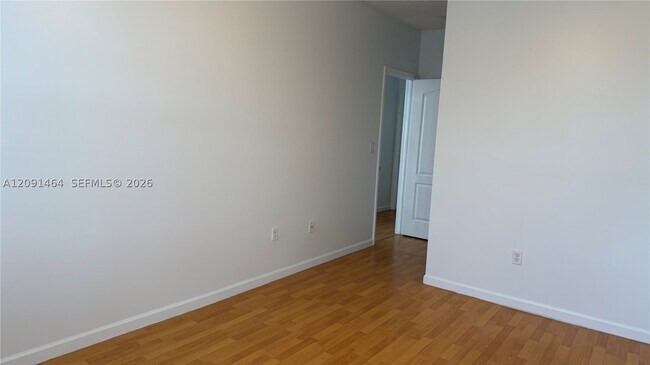 Building Photo - 200 Riverwalk Cir