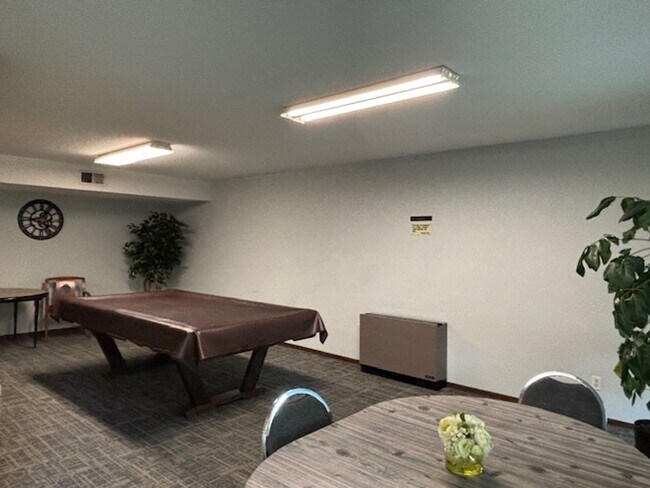 Building Photo - Great 1 BR/1 BA Condo in the Heart of Litt...