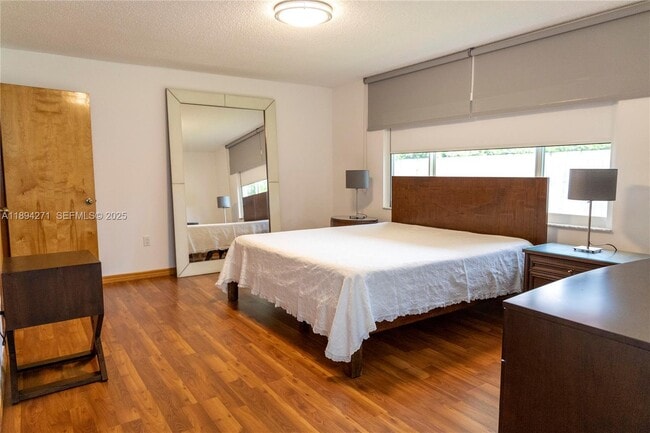 Building Photo - 8192 SW 90th Ave