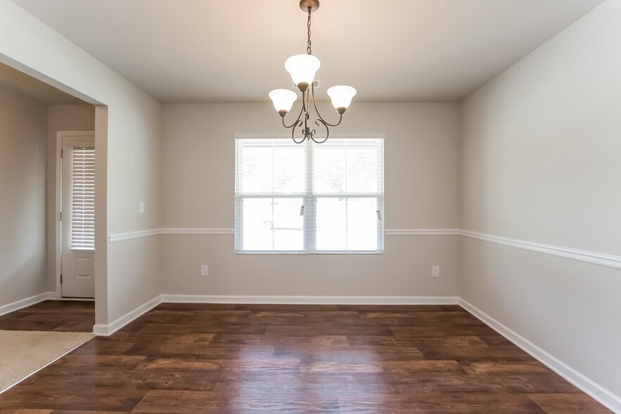 Building Photo - 146 Mcarthur Dr