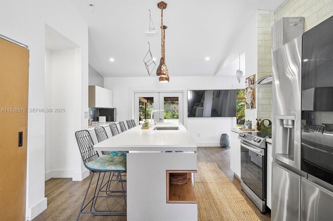 Building Photo - 266 NE 117th St