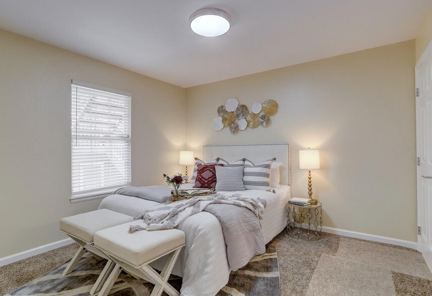 Bedroom 1 - 5712 W Asbury Plz