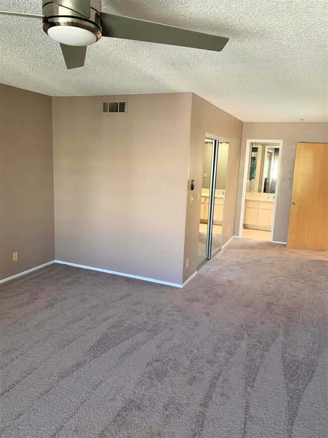 Building Photo - Palm Springs Village Racquet Club 2 bedroo...